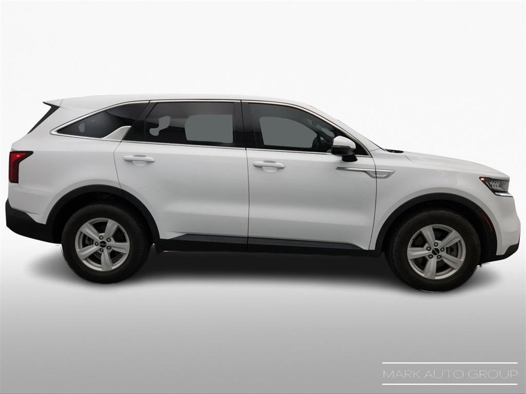 used 2023 Kia Sorento car, priced at $21,995