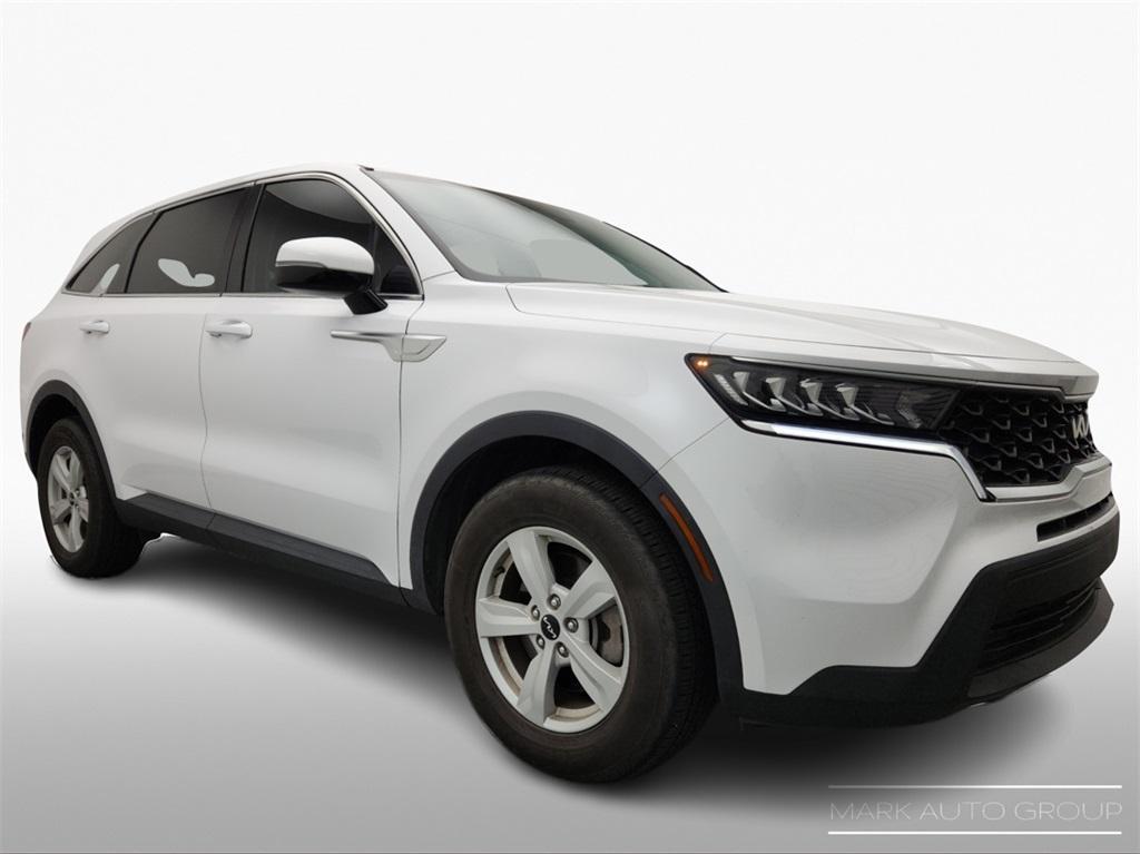 used 2023 Kia Sorento car, priced at $21,995