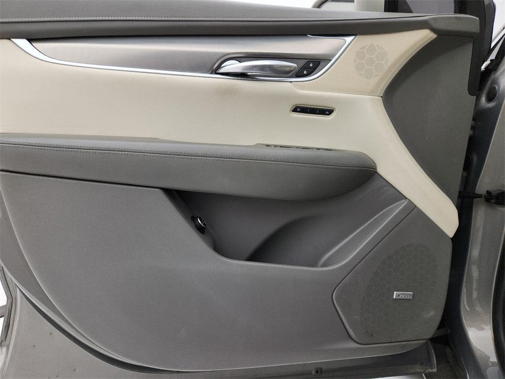 used 2017 Cadillac XT5 car, priced at $13,795