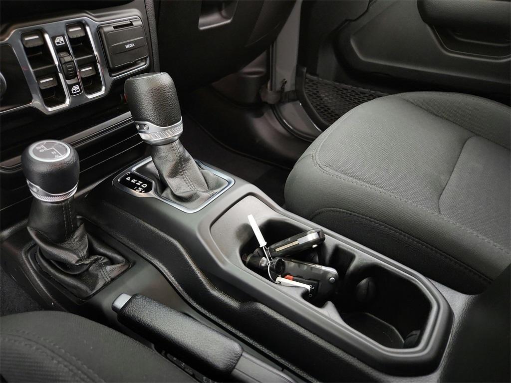 used 2022 Jeep Gladiator car, priced at $30,993