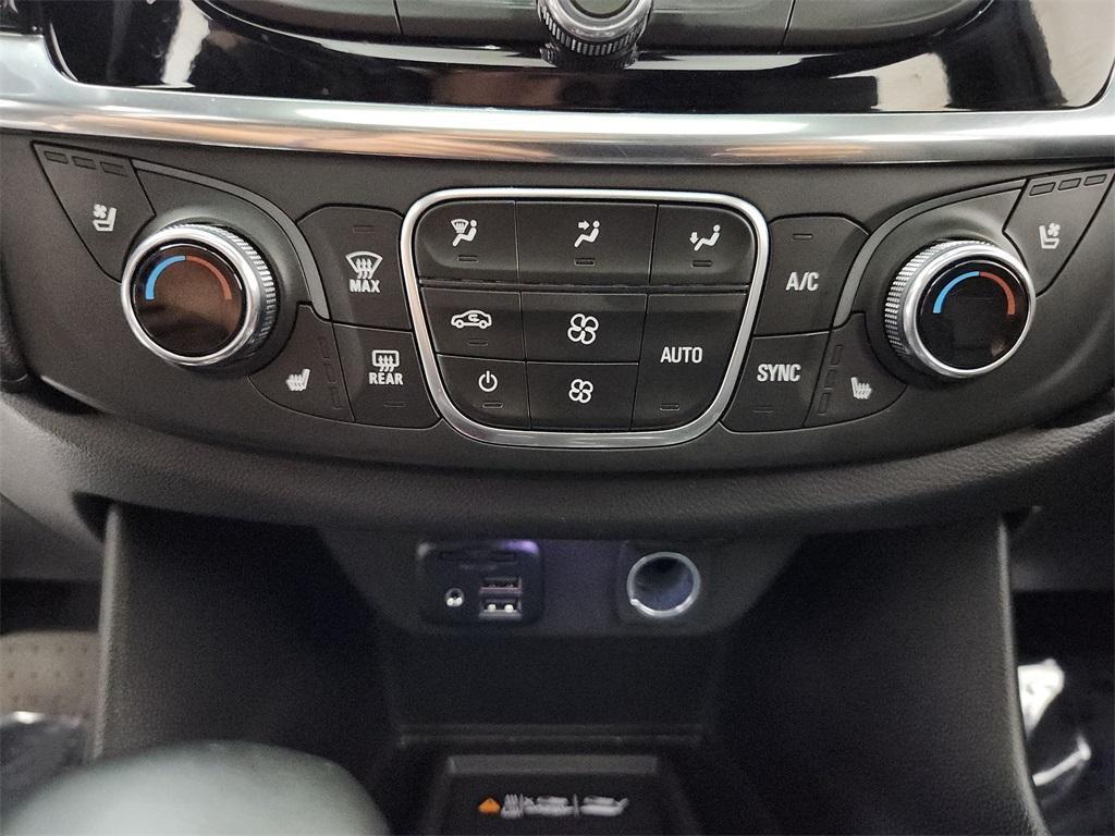 used 2023 Chevrolet Traverse car, priced at $36,992