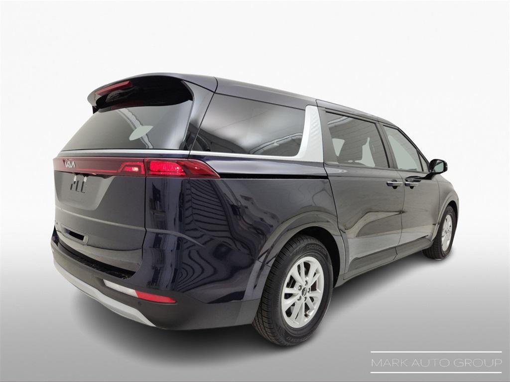 used 2022 Kia Carnival car, priced at $27,500