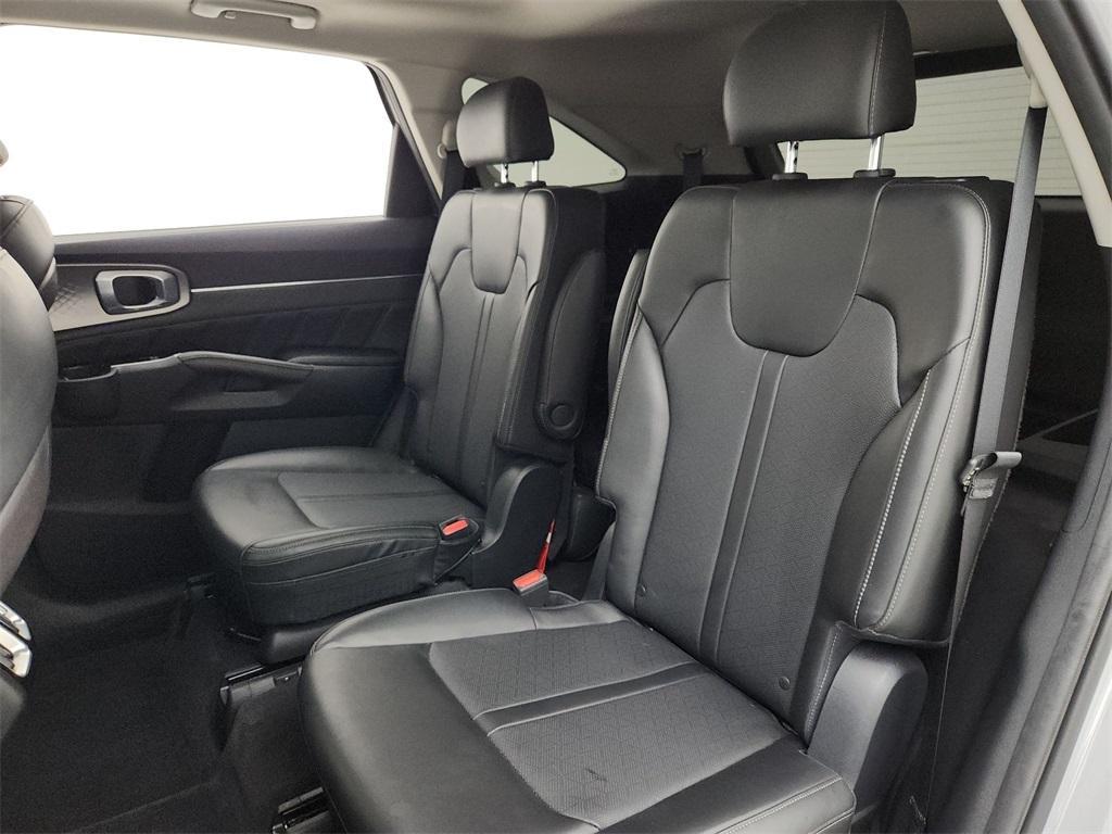 used 2022 Kia Sorento car, priced at $24,998
