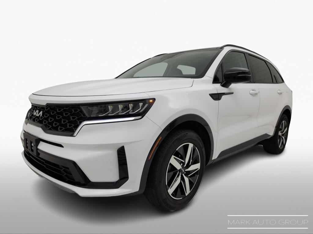 used 2022 Kia Sorento car, priced at $22,599