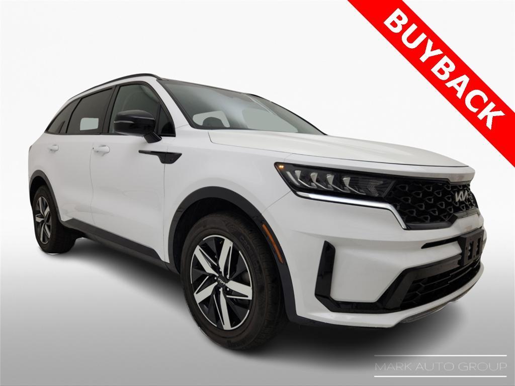 used 2022 Kia Sorento car, priced at $22,599