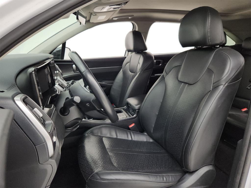 used 2022 Kia Sorento car, priced at $22,599