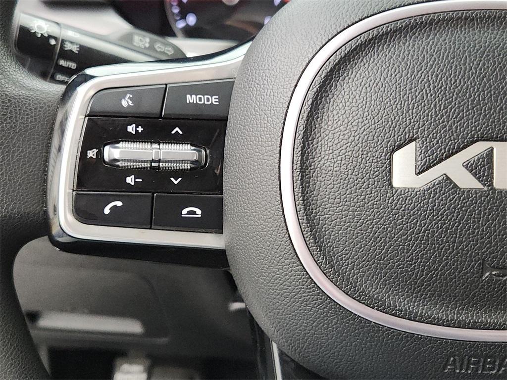 used 2023 Kia Sorento car, priced at $21,993