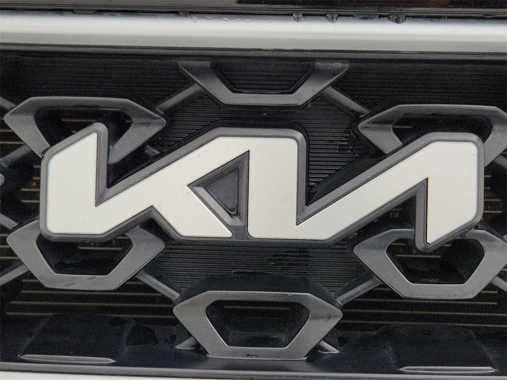used 2023 Kia Sorento car, priced at $21,993