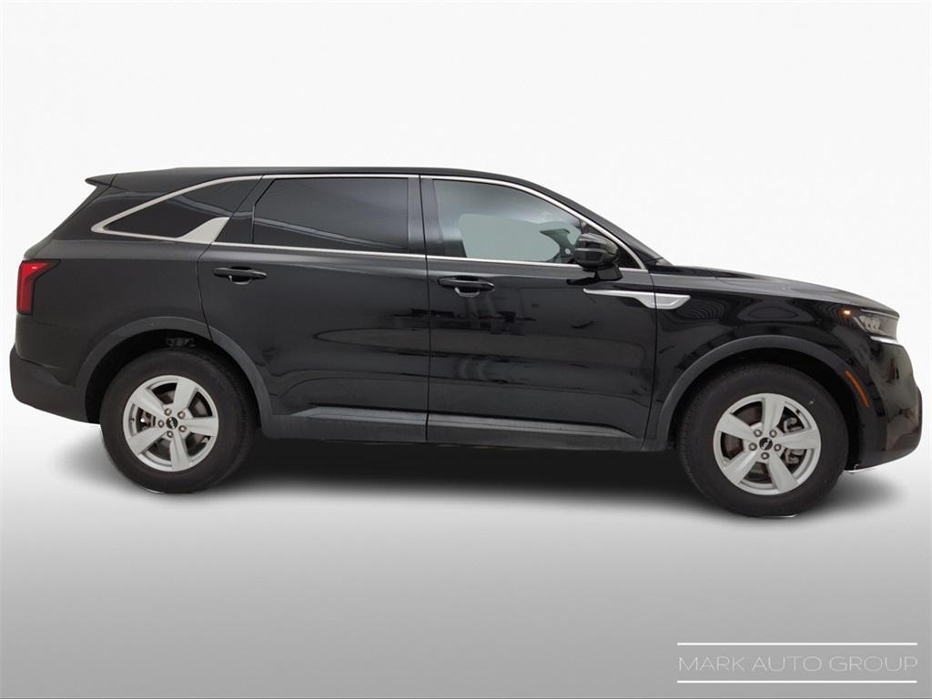 used 2023 Kia Sorento car, priced at $21,993