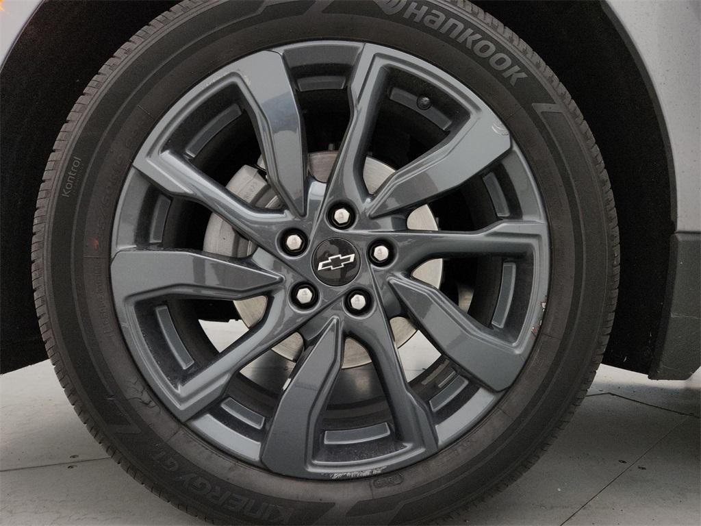used 2023 Chevrolet Equinox car, priced at $24,591