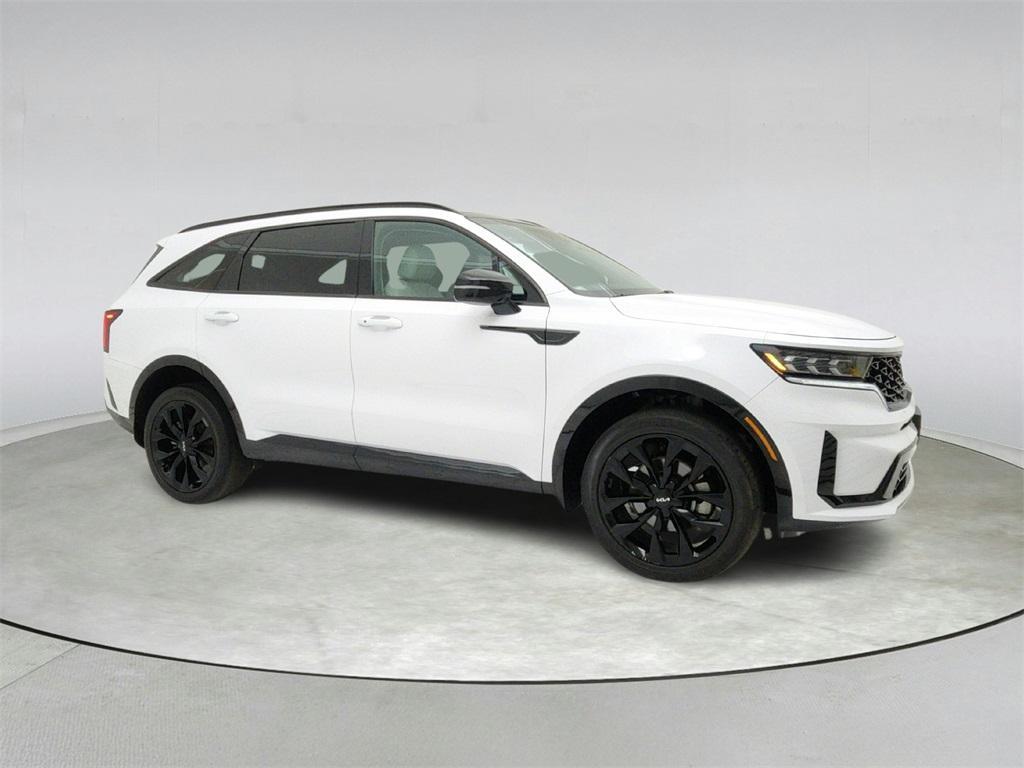used 2022 Kia Sorento car, priced at $29,492