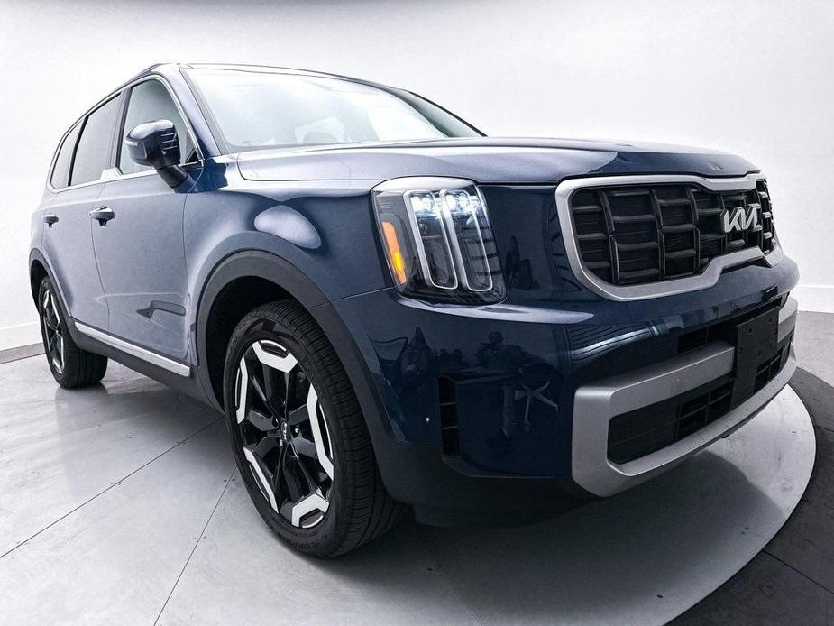 used 2023 Kia Telluride car, priced at $34,984