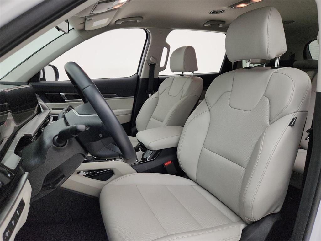 used 2024 Kia Telluride car, priced at $38,990
