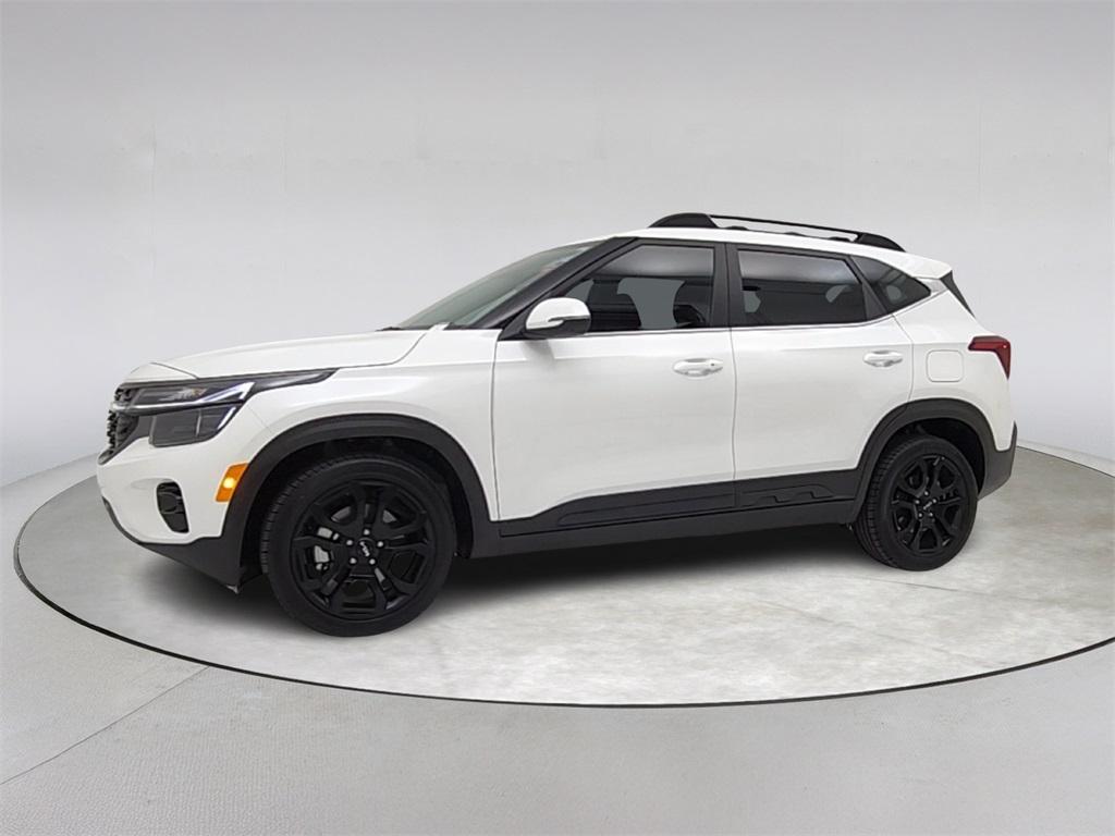 used 2024 Kia Seltos car, priced at $25,900