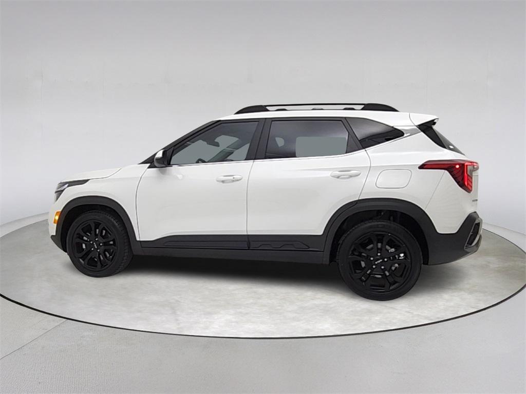 used 2024 Kia Seltos car, priced at $25,900