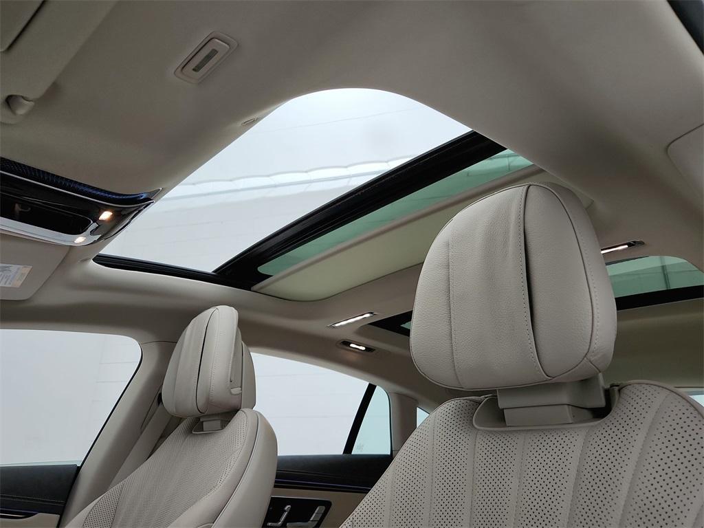 used 2022 Mercedes-Benz EQS 580 car, priced at $58,994