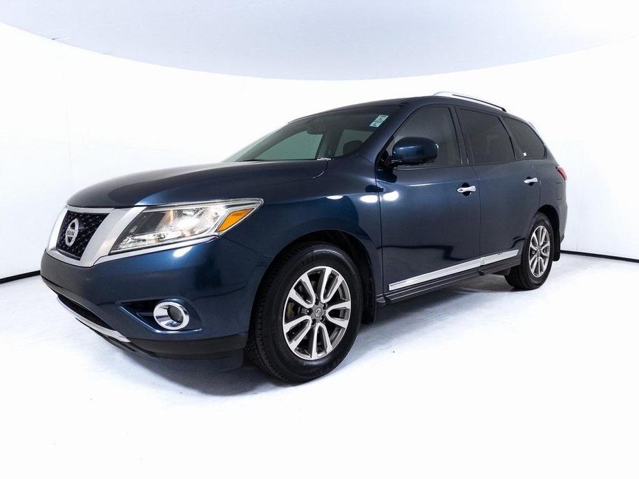 used 2015 Nissan Pathfinder car, priced at $9,983