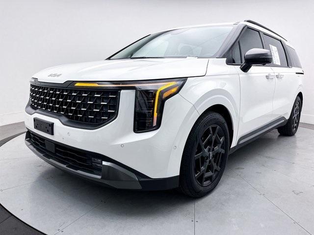 used 2025 Kia Carnival car, priced at $41,498