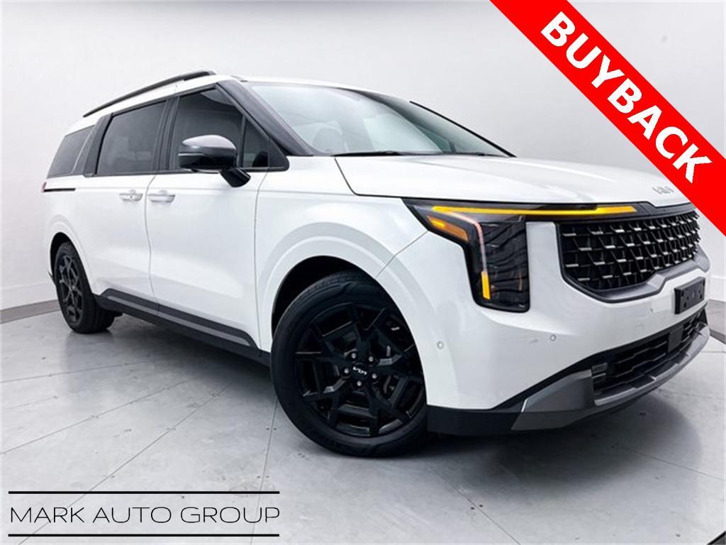 used 2025 Kia Carnival car, priced at $41,498