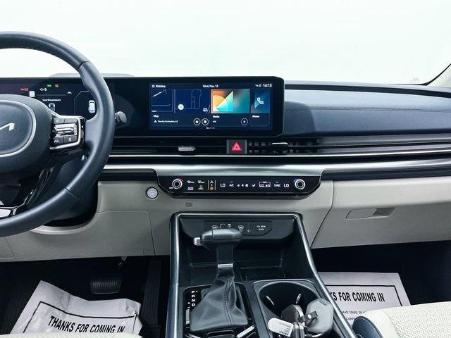 used 2025 Kia Carnival car, priced at $41,498