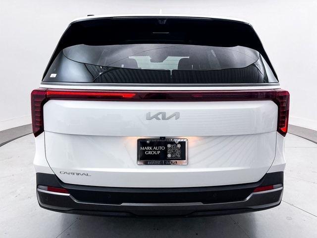 used 2025 Kia Carnival car, priced at $41,498