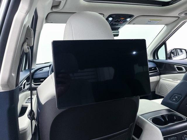 used 2025 Kia Carnival car, priced at $41,498