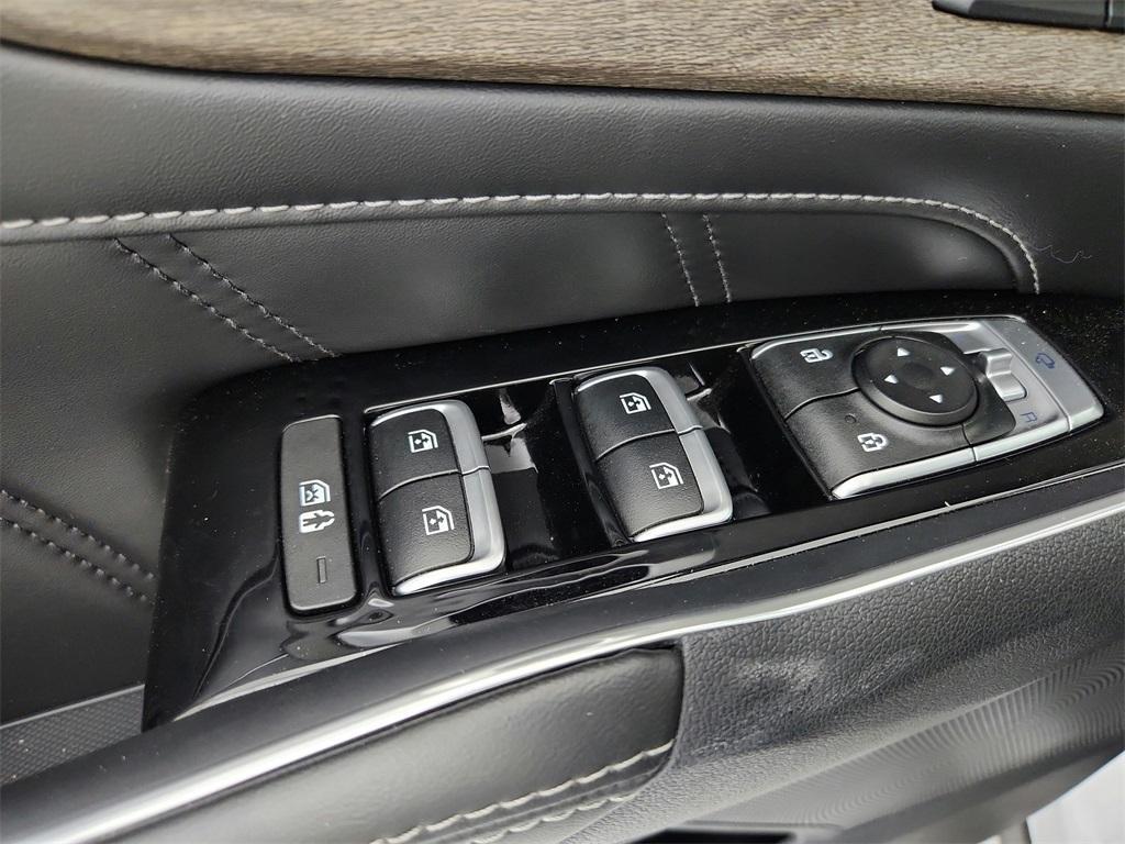 used 2023 Kia Sorento car, priced at $30,987