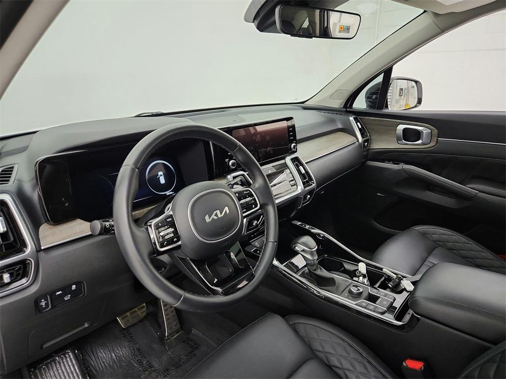 used 2023 Kia Sorento car, priced at $30,987