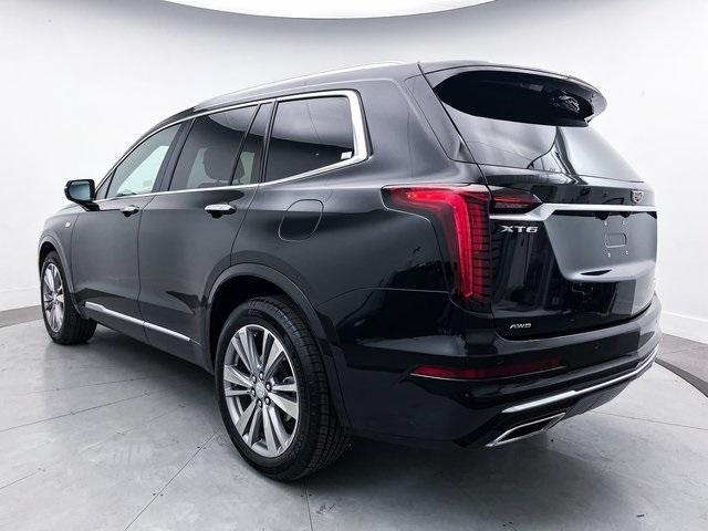 used 2024 Cadillac XT6 car, priced at $40,991