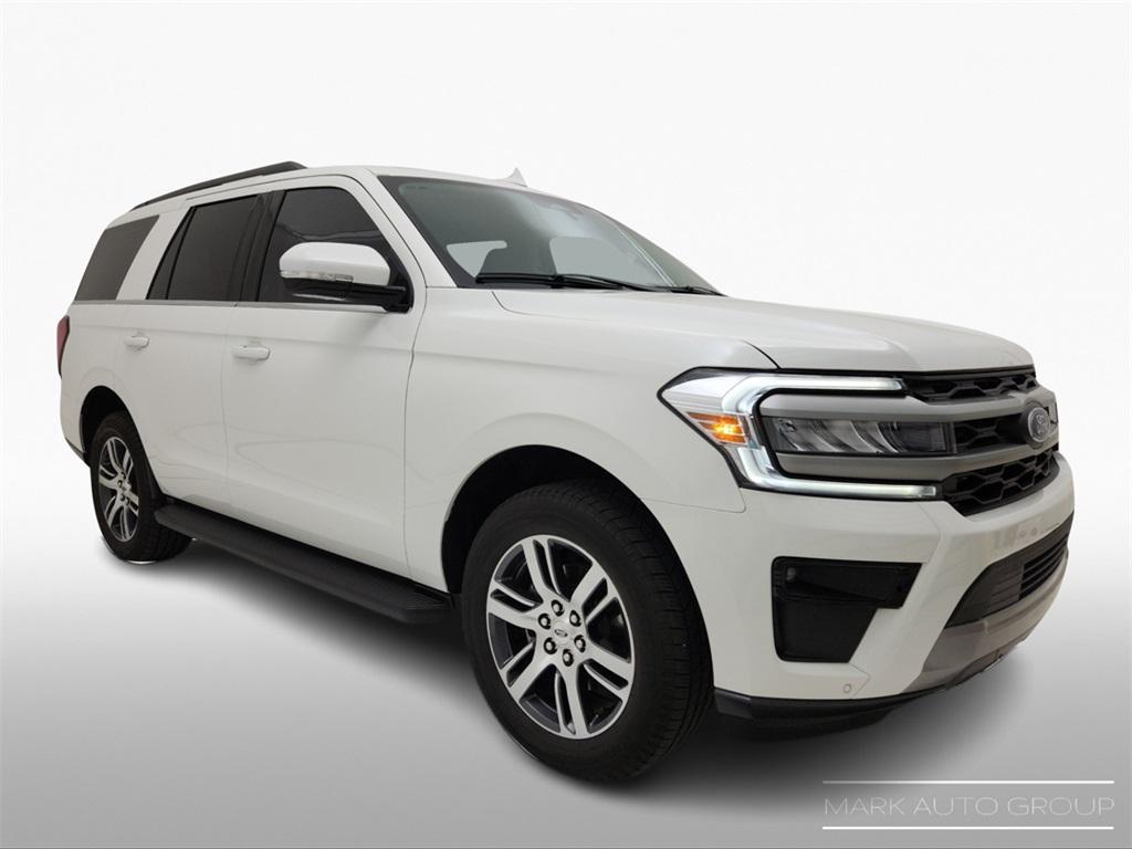 used 2024 Ford Expedition car, priced at $52,991