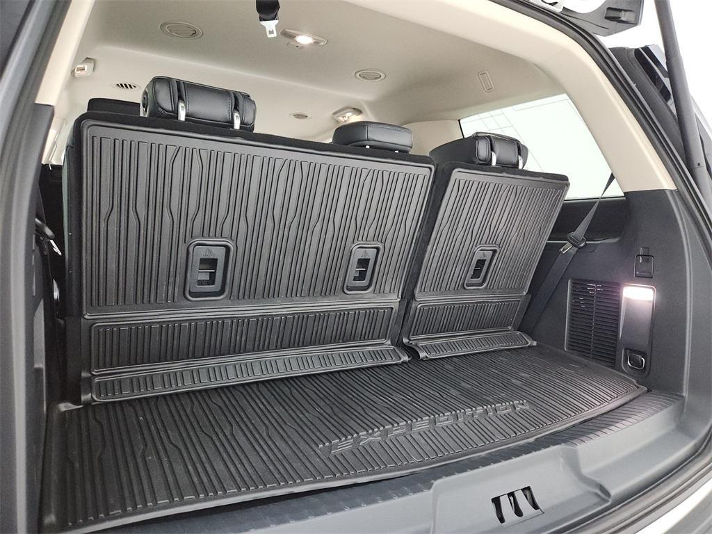 used 2024 Ford Expedition car, priced at $52,991