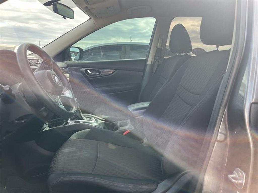 used 2017 Nissan Rogue car, priced at $9,992