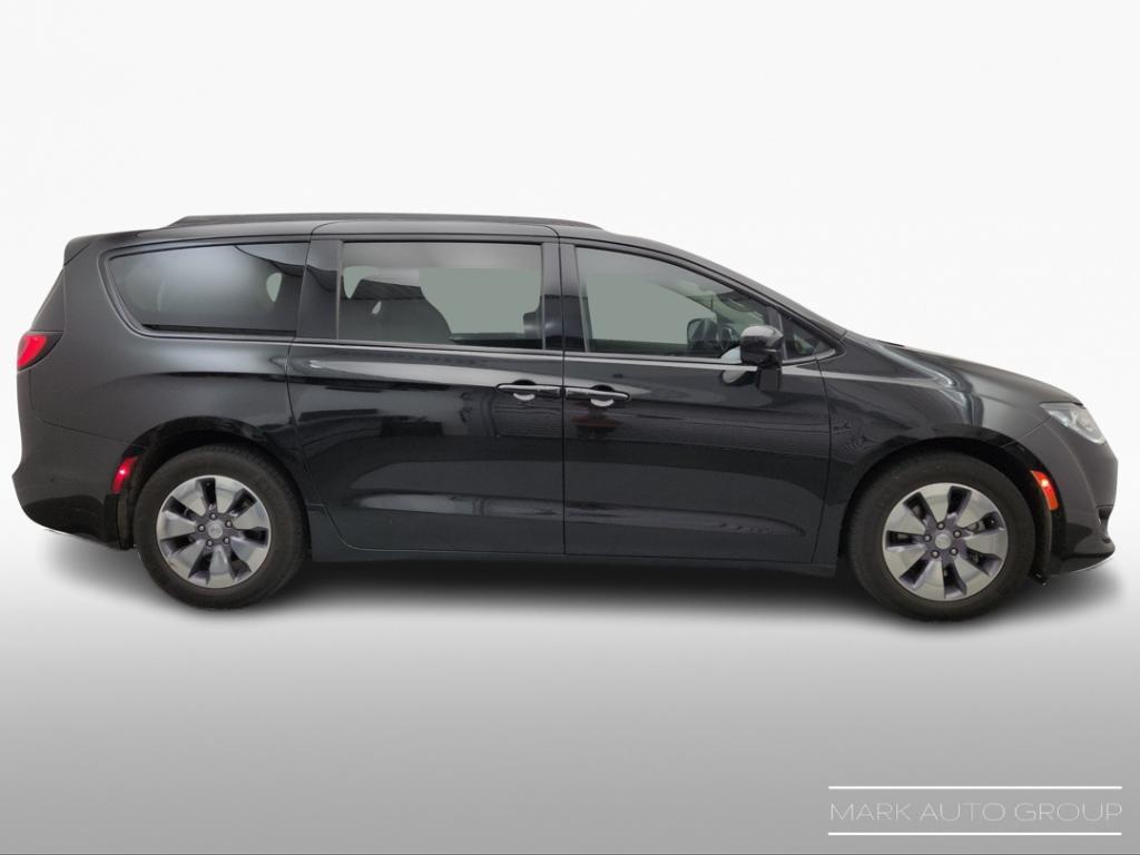 used 2018 Chrysler Pacifica Hybrid car, priced at $14,596