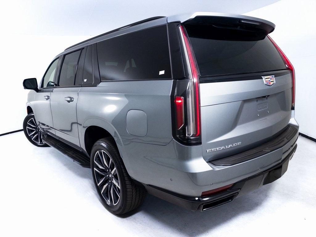 used 2023 Cadillac Escalade ESV car, priced at $76,637