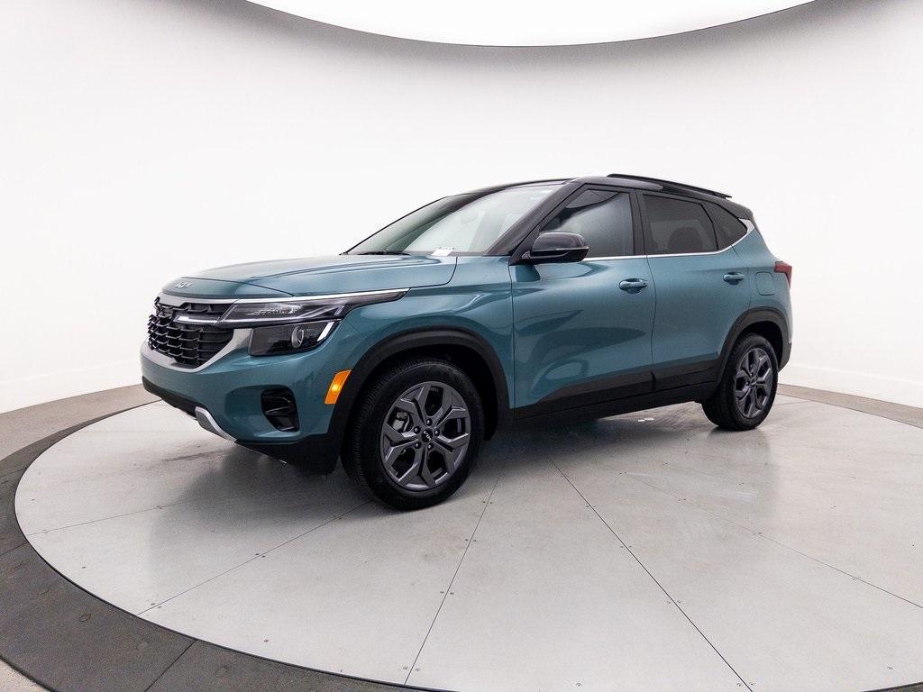 used 2024 Kia Seltos car, priced at $21,900