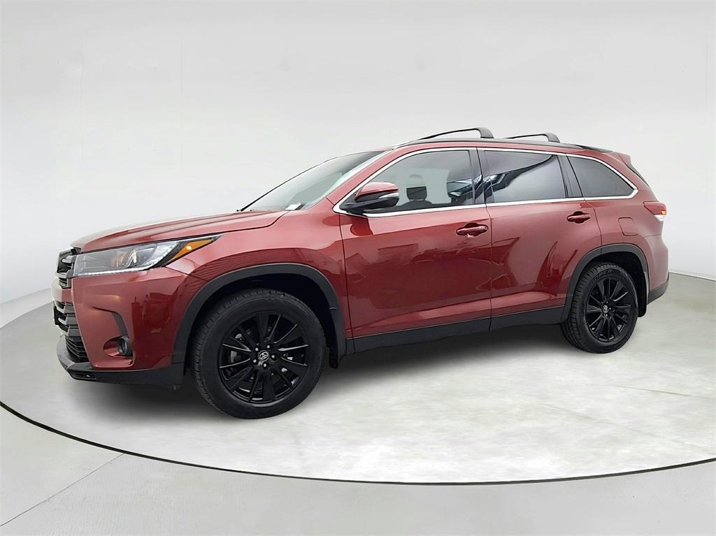 used 2019 Toyota Highlander car, priced at $29,627