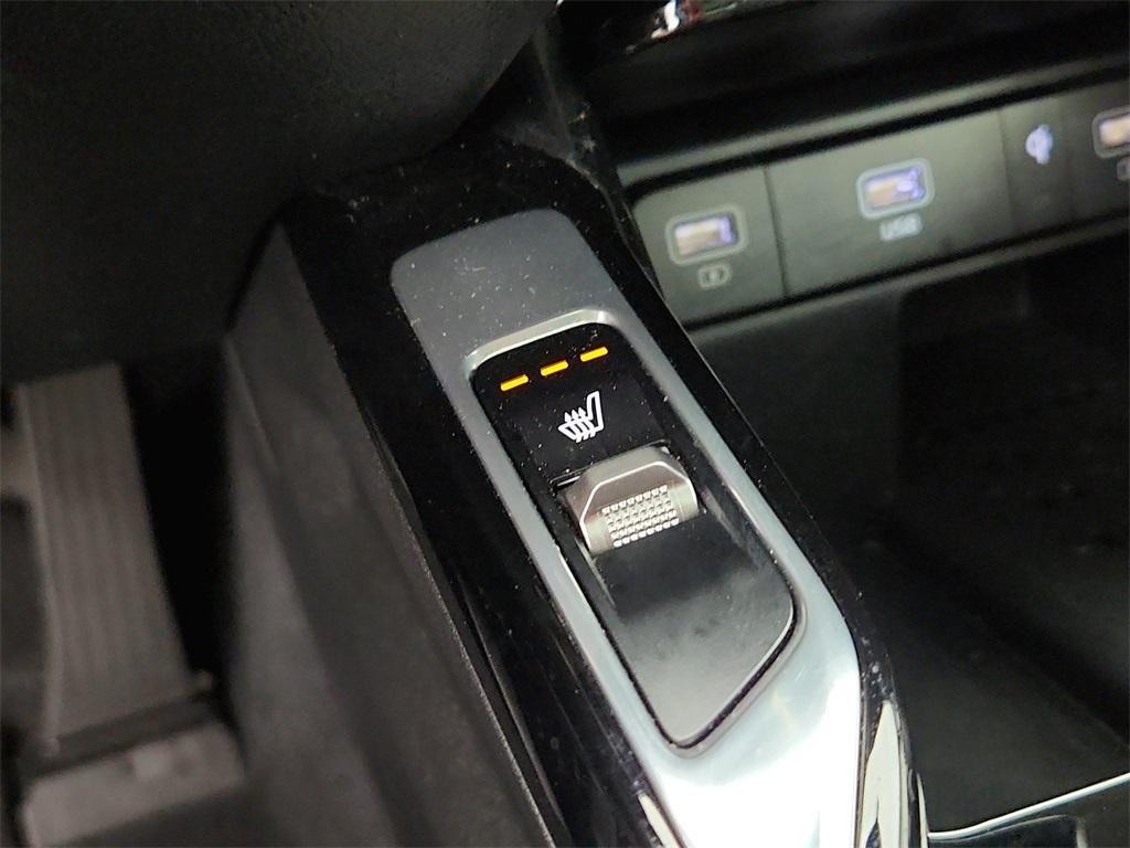 used 2023 Kia Sorento car, priced at $29,992