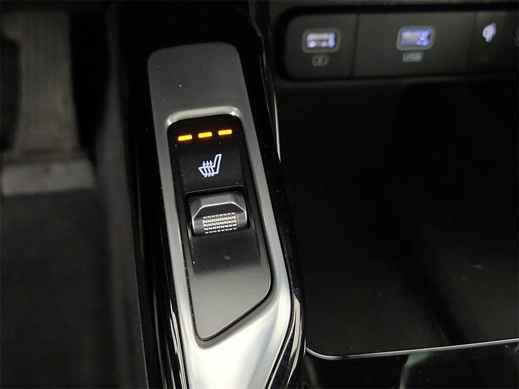 used 2022 Kia Sorento car, priced at $25,593