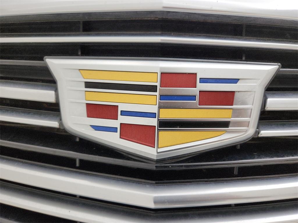 used 2018 Cadillac XT5 car, priced at $17,990