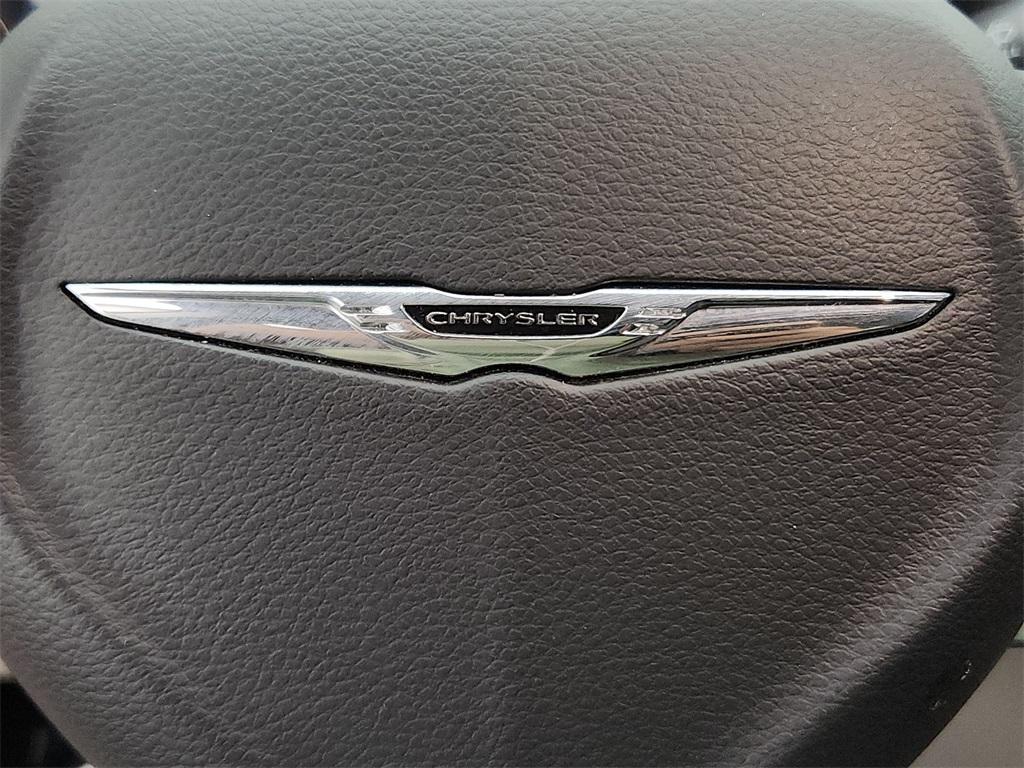 used 2023 Chrysler Pacifica Hybrid car, priced at $27,993