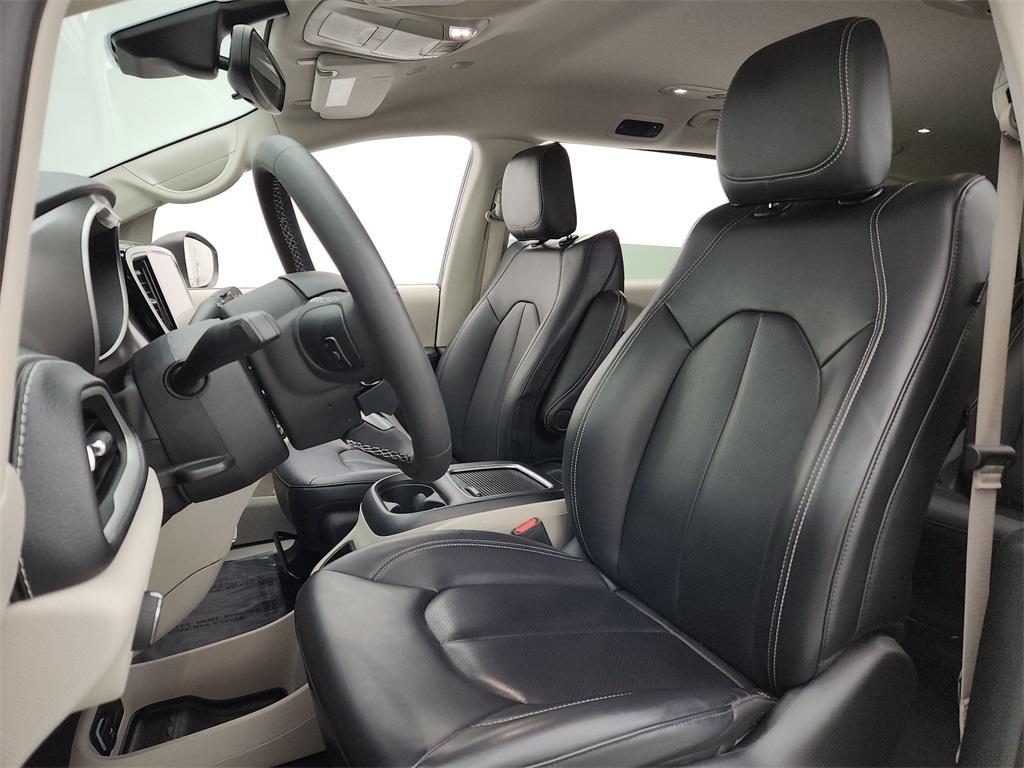 used 2023 Chrysler Pacifica Hybrid car, priced at $27,993