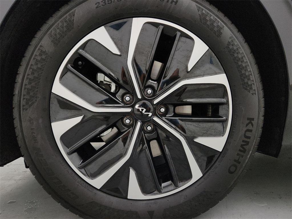 used 2024 Kia EV6 car, priced at $32,990