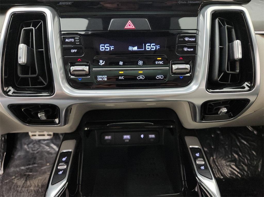 used 2023 Kia Sorento Plug-In Hybrid car, priced at $30,997