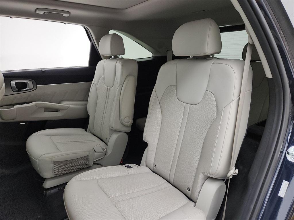 used 2023 Kia Sorento Plug-In Hybrid car, priced at $30,997