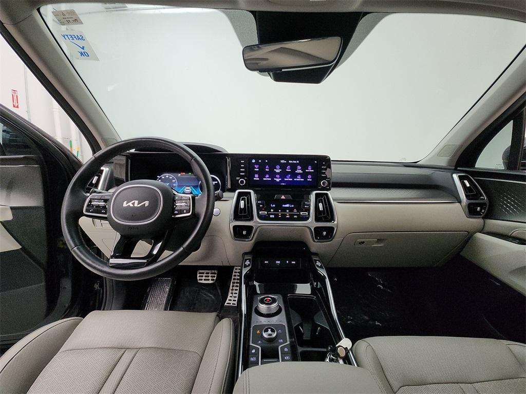 used 2023 Kia Sorento Plug-In Hybrid car, priced at $32,998
