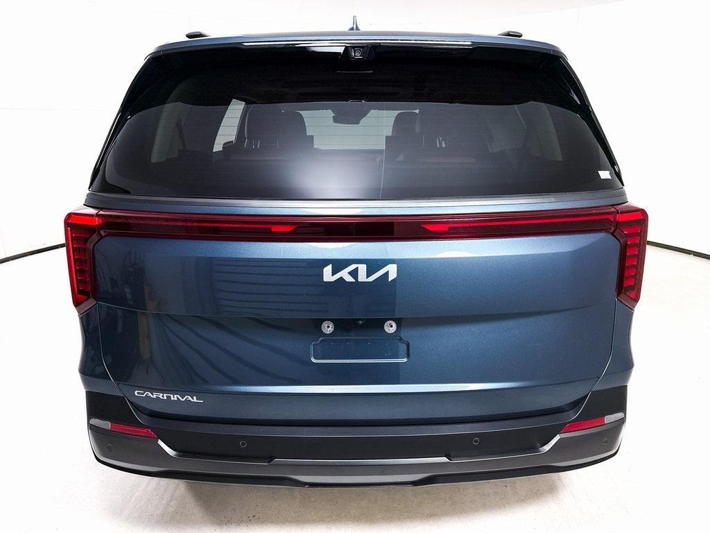 used 2025 Kia Carnival car, priced at $48,982