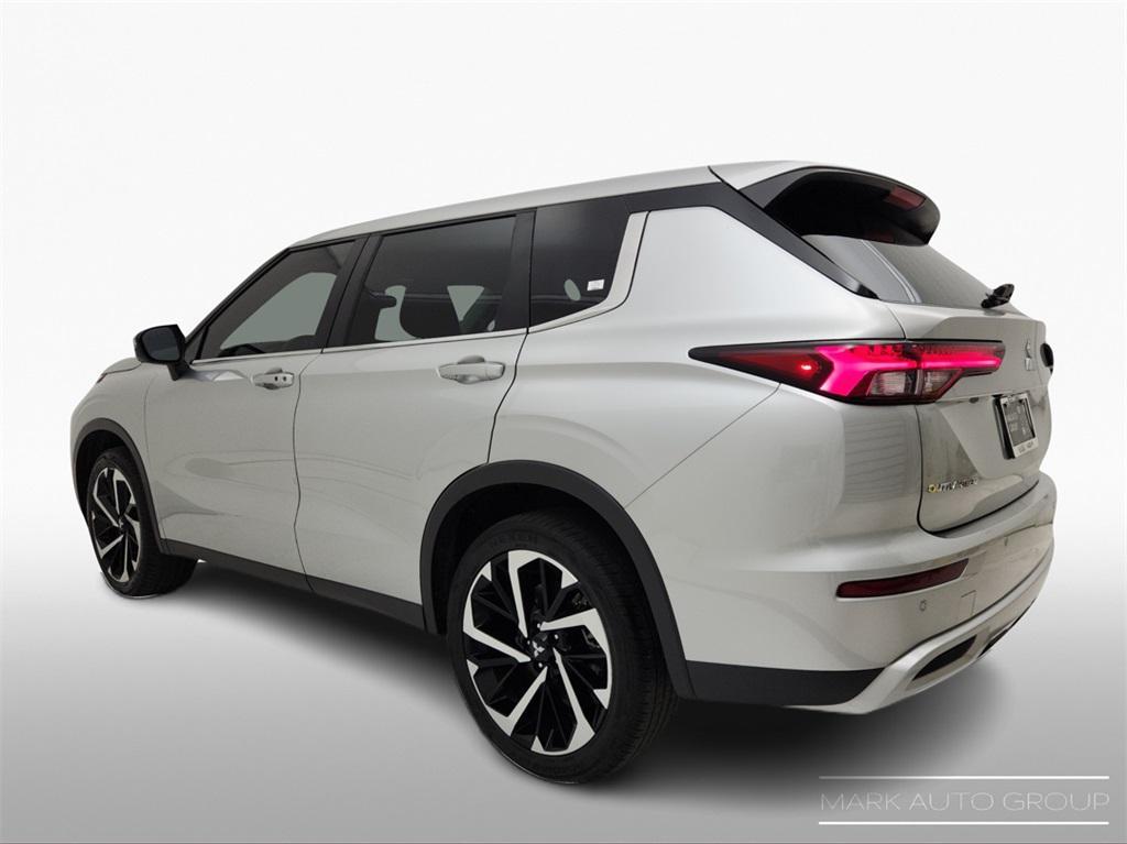 used 2023 Mitsubishi Outlander car, priced at $22,994