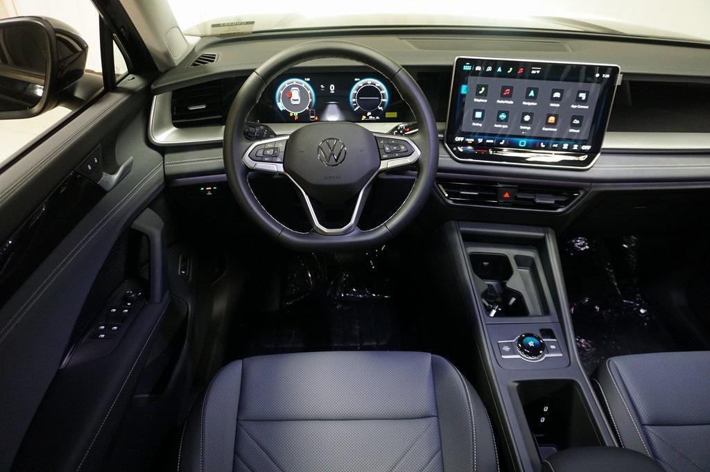 new 2025 Volkswagen Tiguan car, priced at $35,270