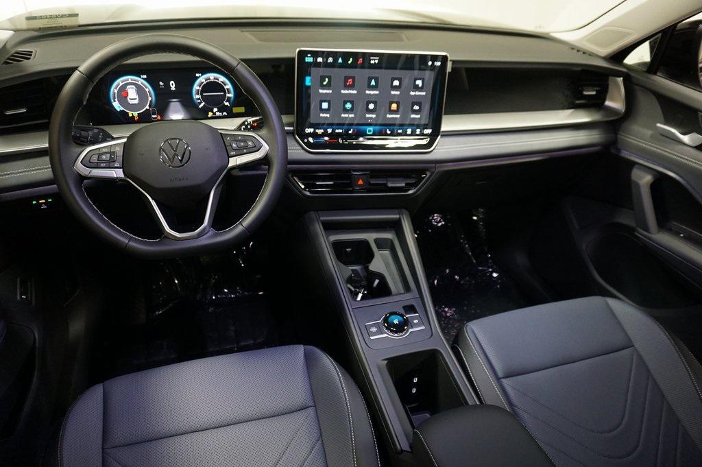 new 2025 Volkswagen Tiguan car, priced at $35,270