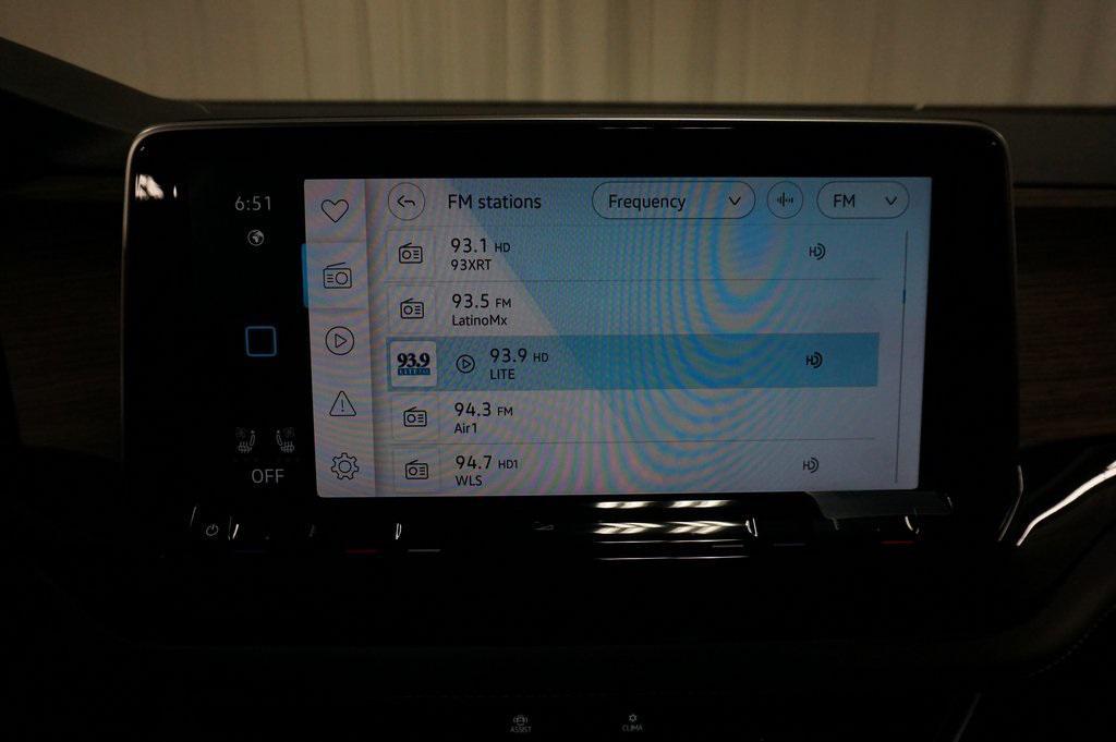 new 2025 Volkswagen Atlas car, priced at $44,072